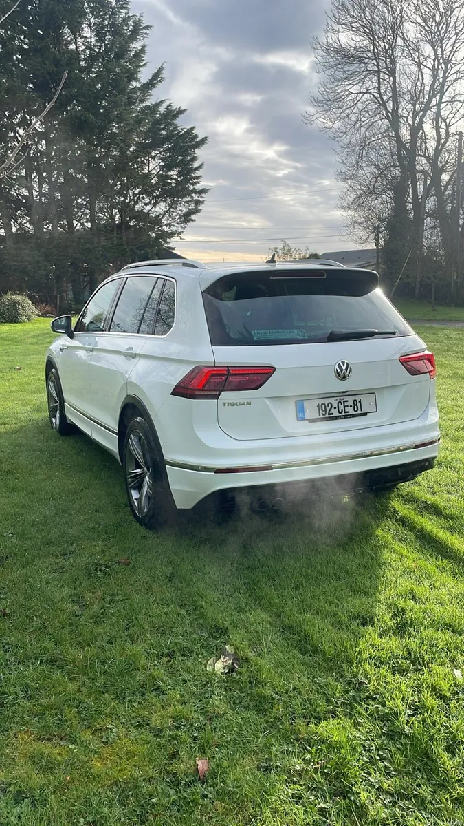 2019 Volkswagen Tiguan R-Line DSG - Image 4