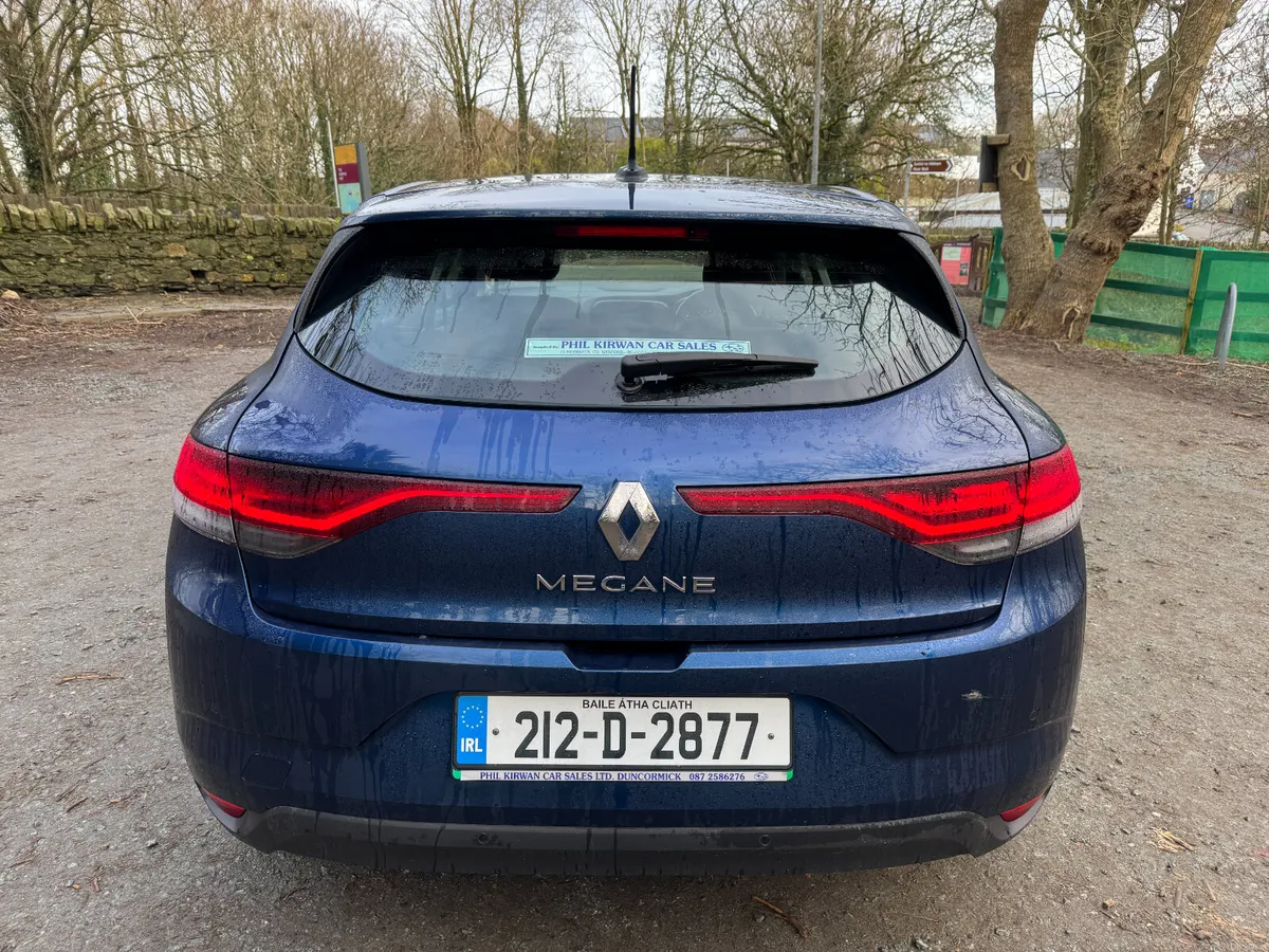 UNRESERVED 2021 RENAULT MEGANE FOR AUCTION - Image 4