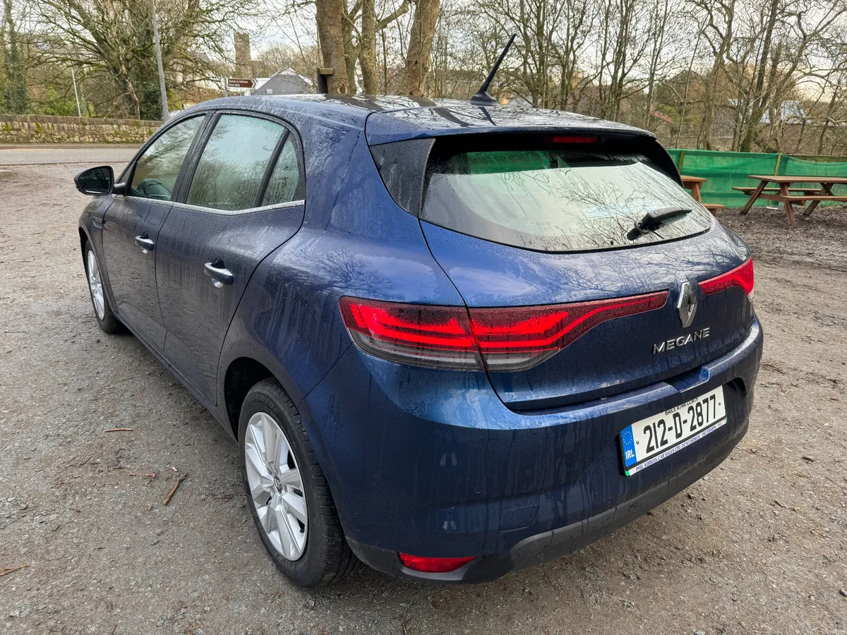 UNRESERVED 2021 RENAULT MEGANE FOR AUCTION - Image 3