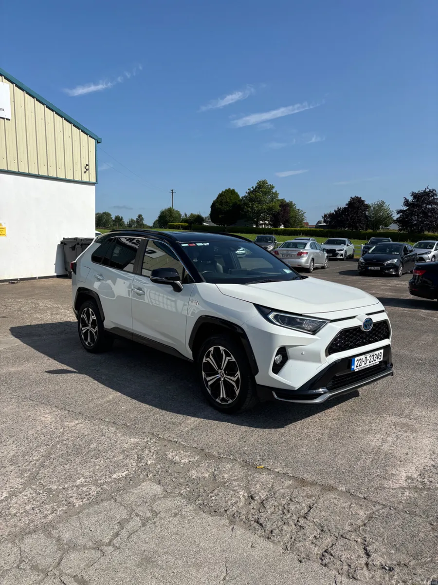 Toyota RAV4 2022 4WD - Image 3