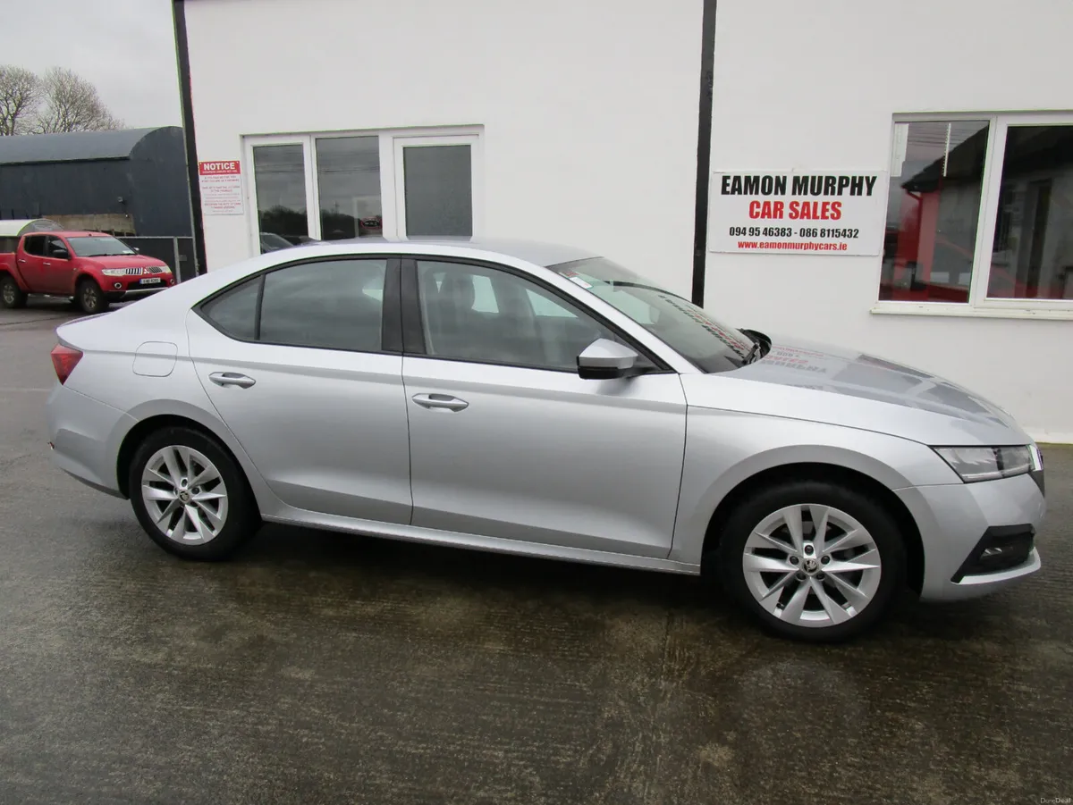 Skoda Octavia 2023 - Image 4