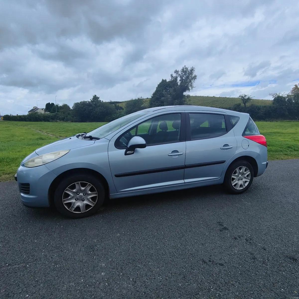 Peugeot 207 2010 - Image 1