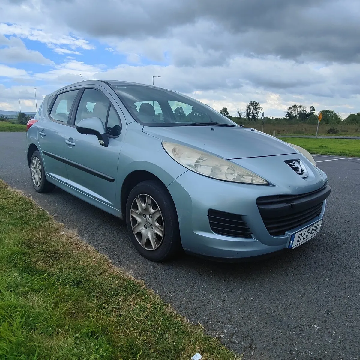 Peugeot 207 2010 - Image 2