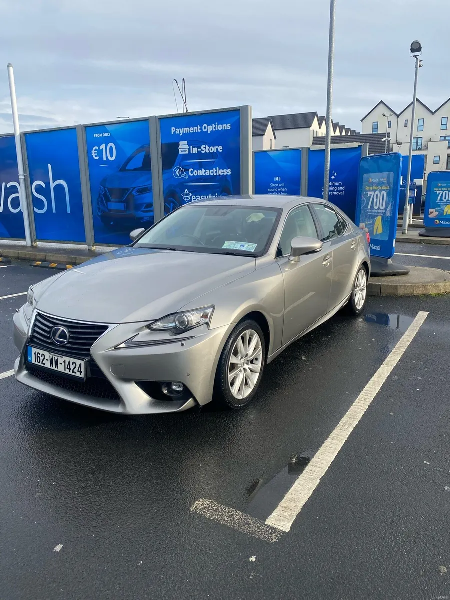 Lexus is300h - Image 3