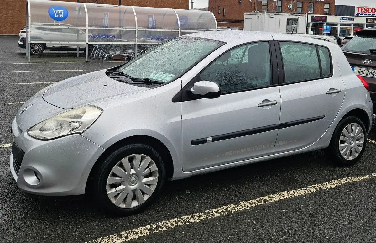 RenaultClio'10. Reliable Car Perfect 4 New Drivers - Image 3