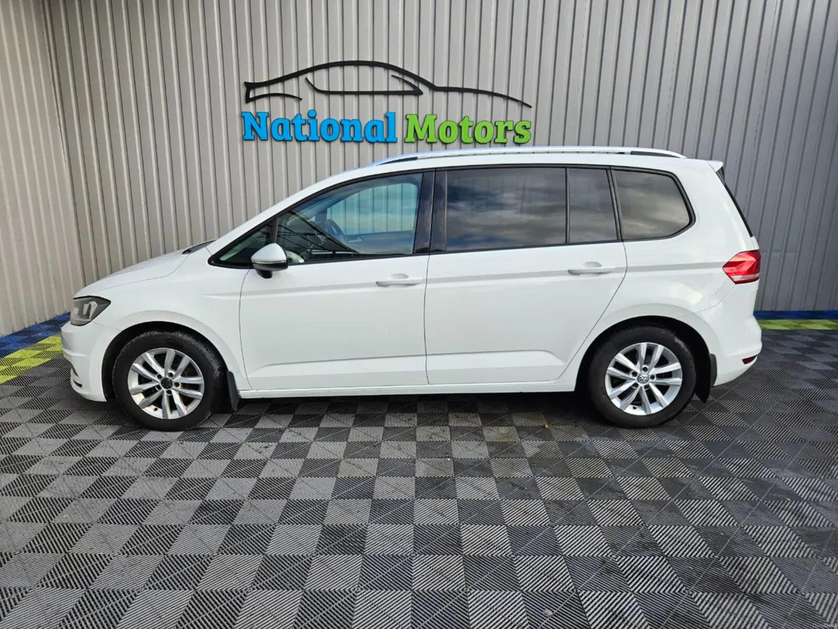 2016 Volkswagen Touran  2.0 TDI Comfortline 7 Seat - Image 6