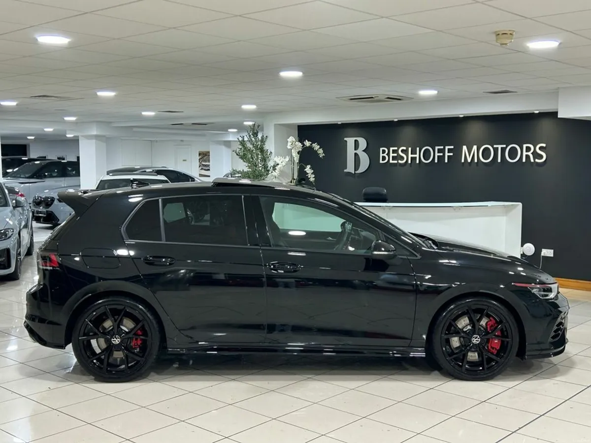 Volkswagen Golf GTI CLUBSPORT 2.0 TSI DSG (300 BHP - Image 2