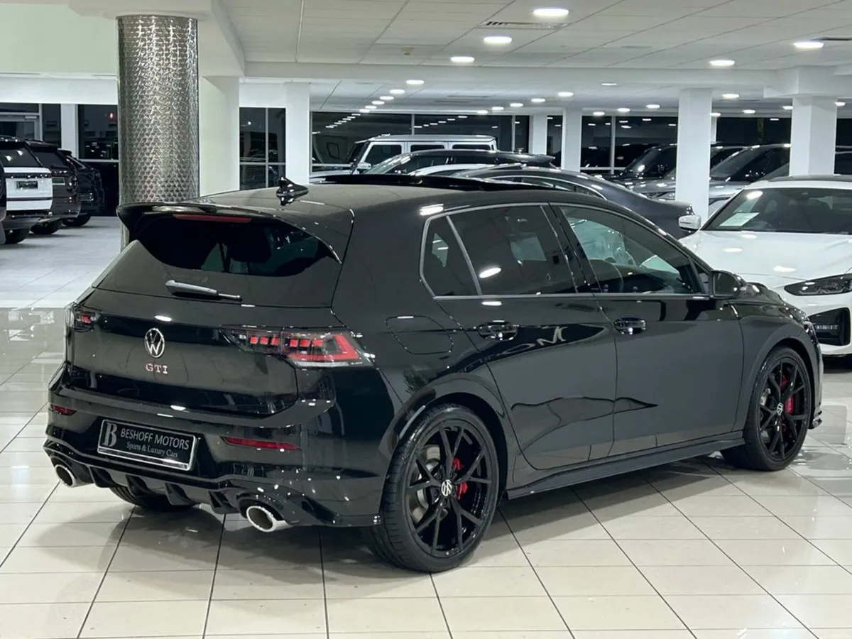 Volkswagen Golf GTI CLUBSPORT 2.0 TSI DSG (300 BHP - Image 3