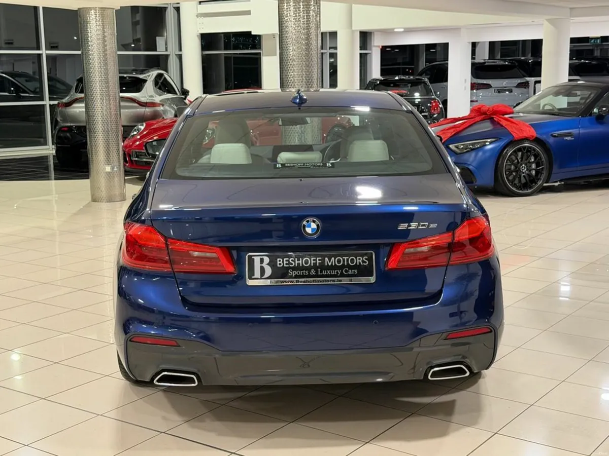 BMW 5-Series 530e M-SPORT=LOW MILES//IVORY INTERIO - Image 4