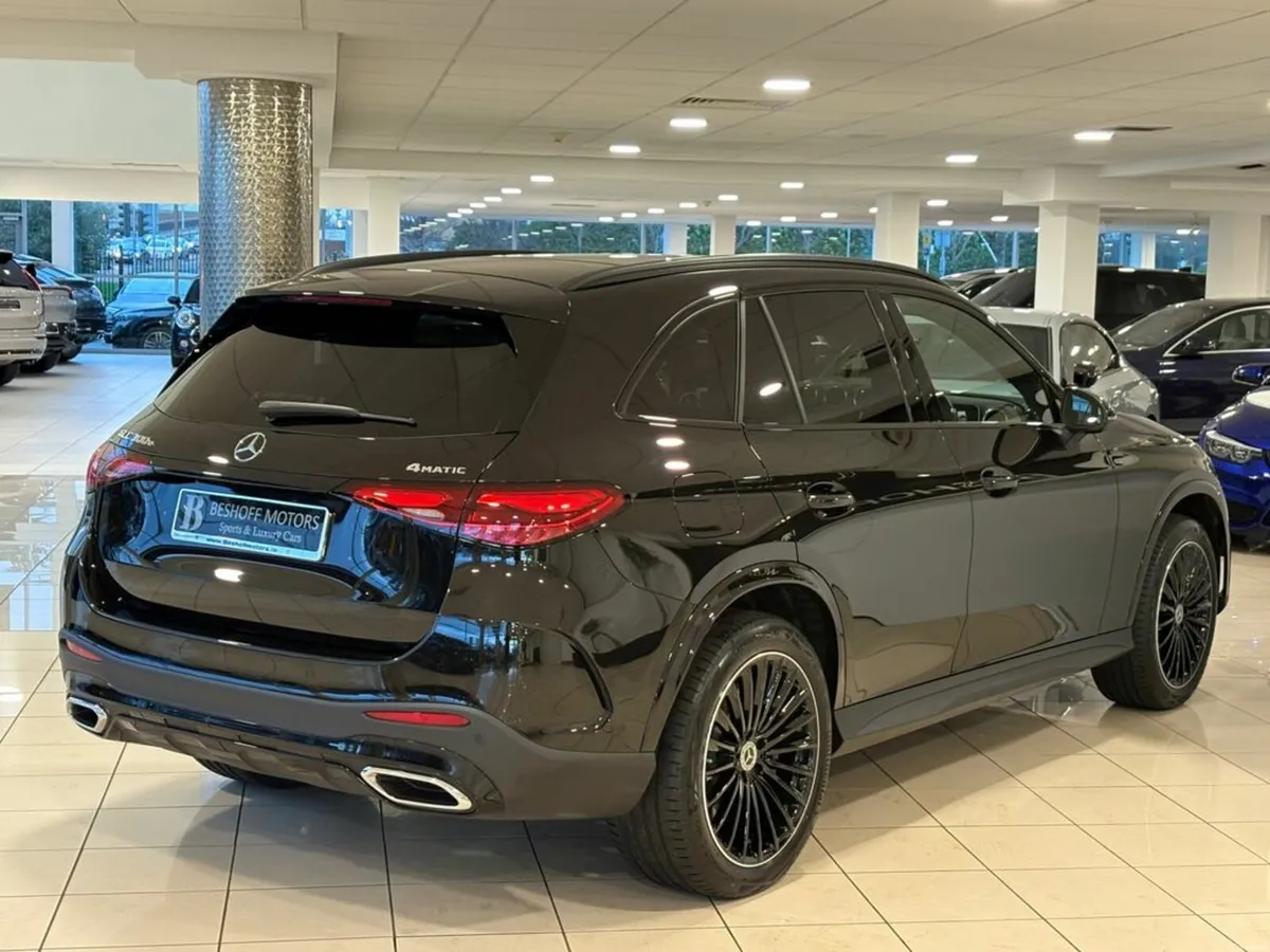 Mercedes-Benz GLC 300e 4MATIC URBAN EDITION=252 RE - Image 3