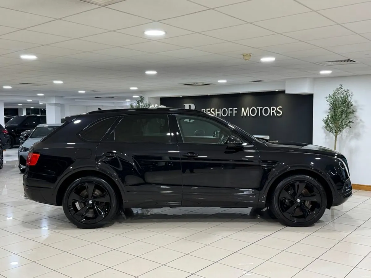 Bentley Bentayga V8 7 SEATER=LOW MILES//HUGE SPEC/ - Image 2