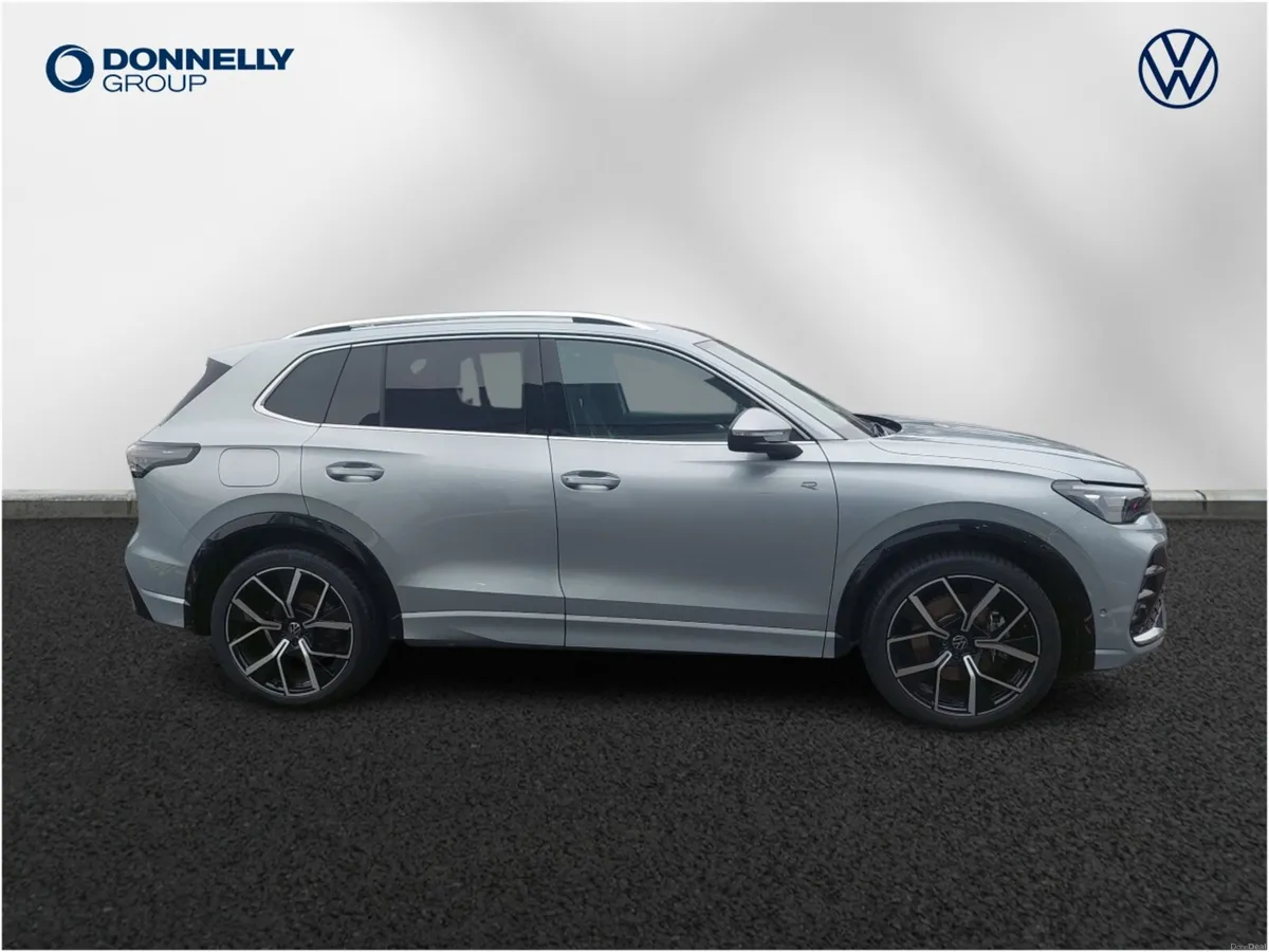 Volkswagen Tiguan Diesel Estate R-Line - Image 4