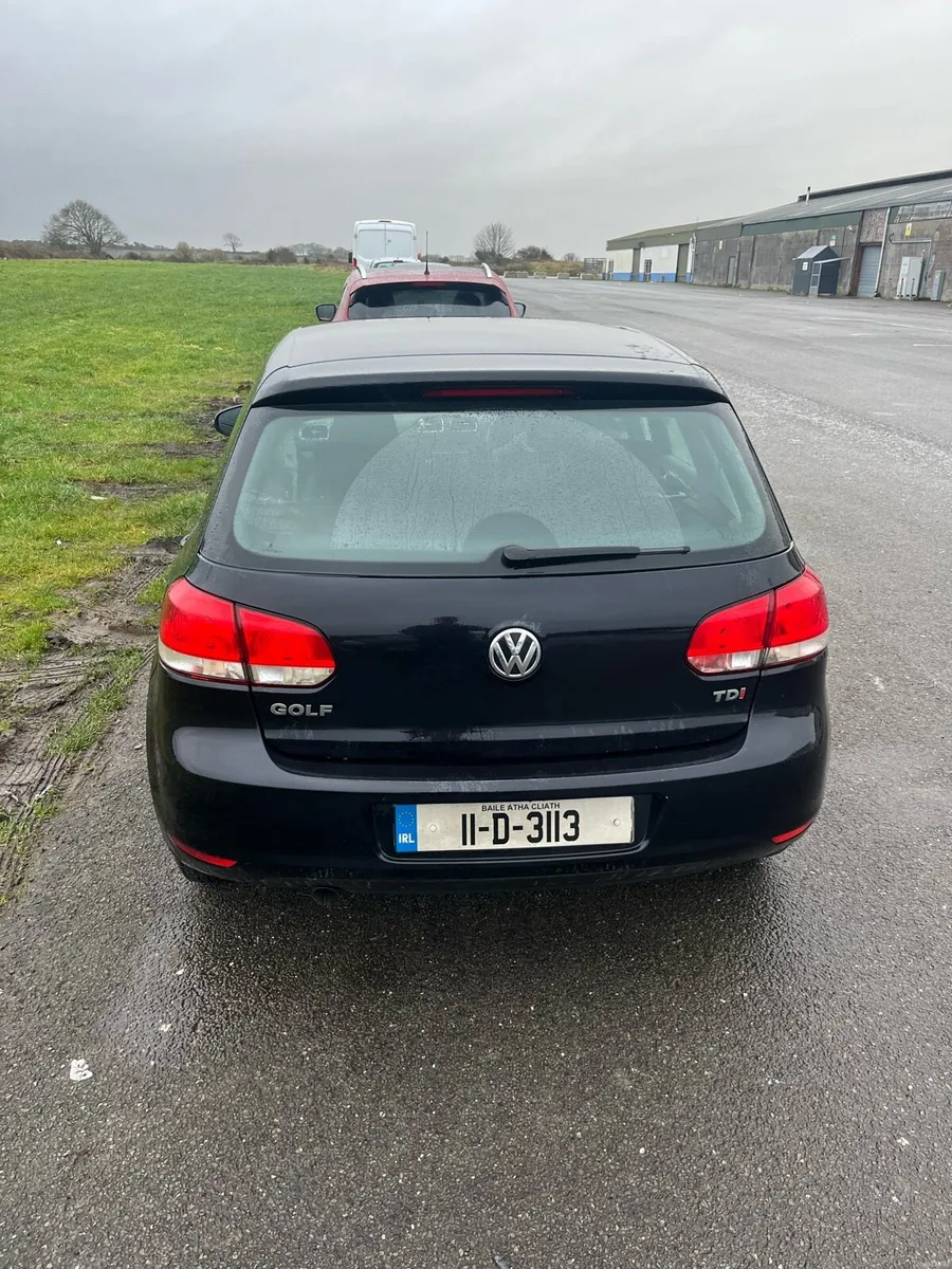 Volkswagen Golf 1.6 Black - Image 4