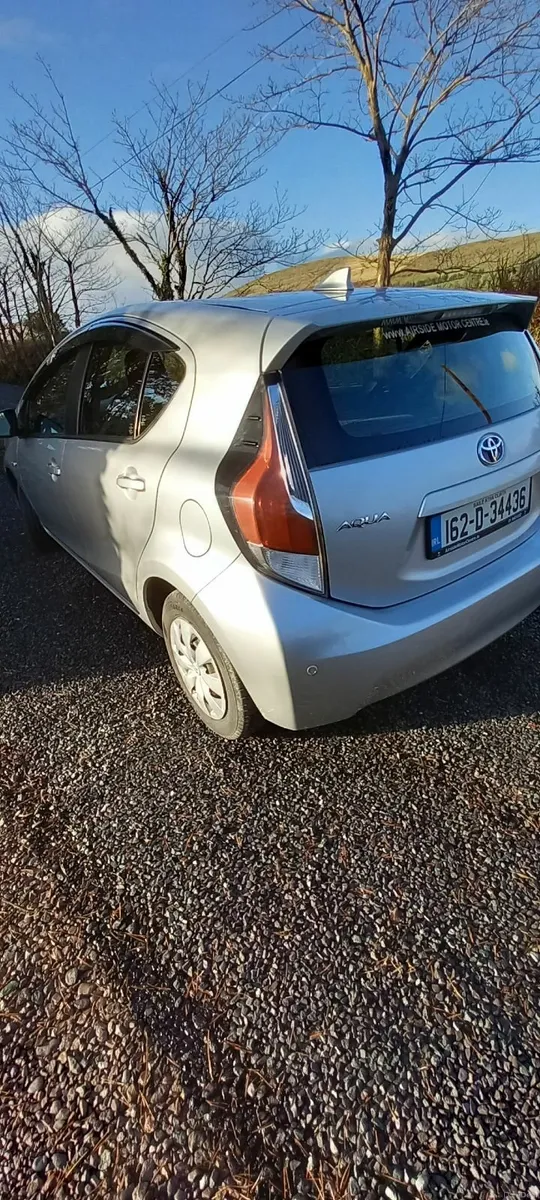 Toyota Aqua 2016 - Image 4