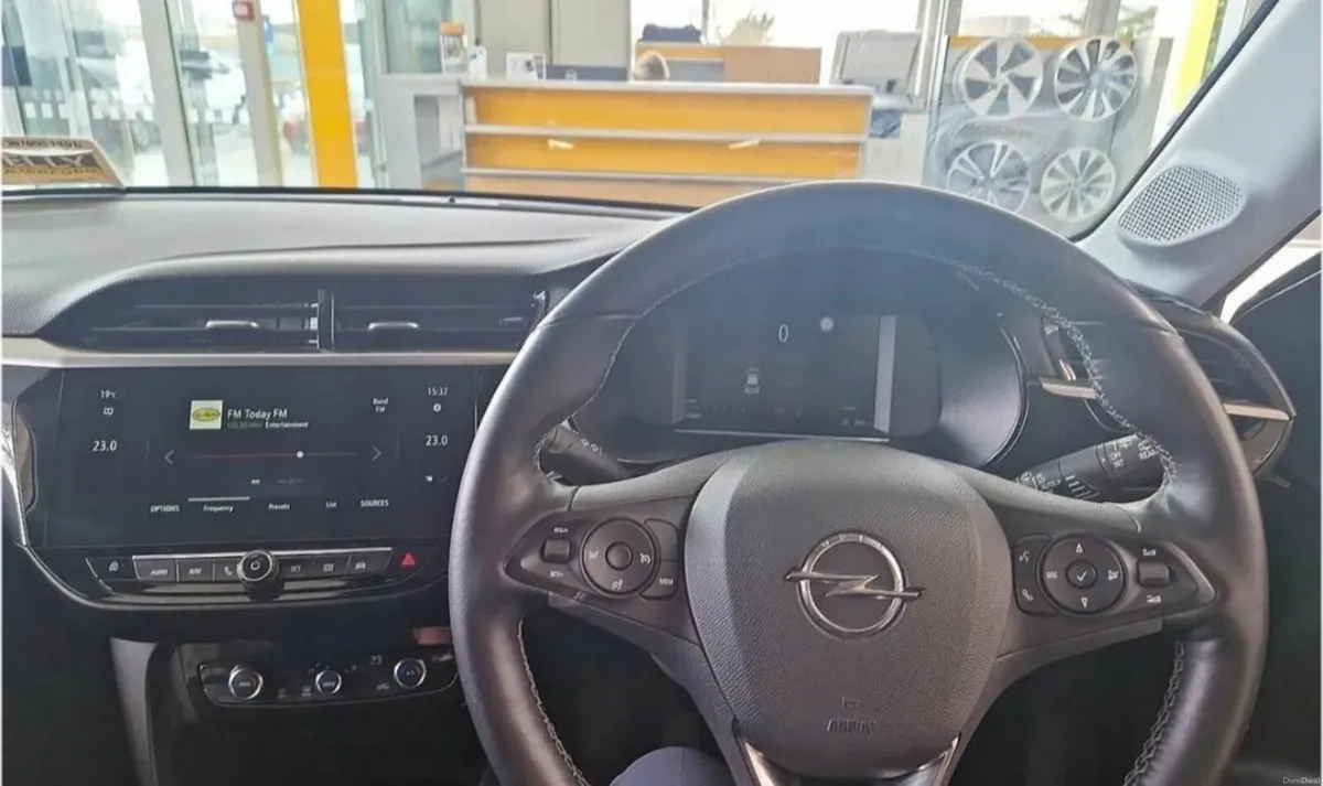 Opel Corsa elite 2022 (price negotiable) - Image 4