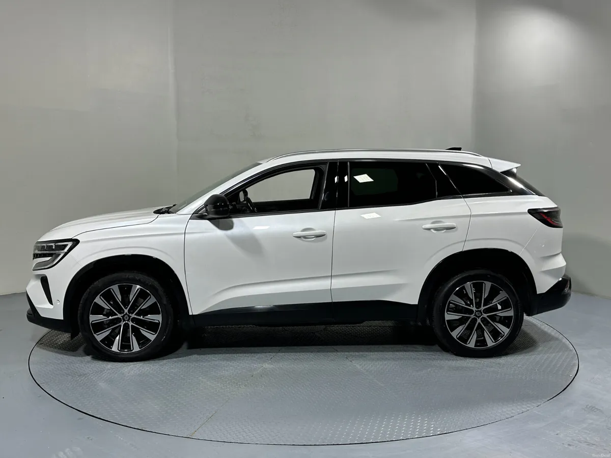 Renault Austral E- Tech Hybrid 200BHP Auto 241 - Image 4