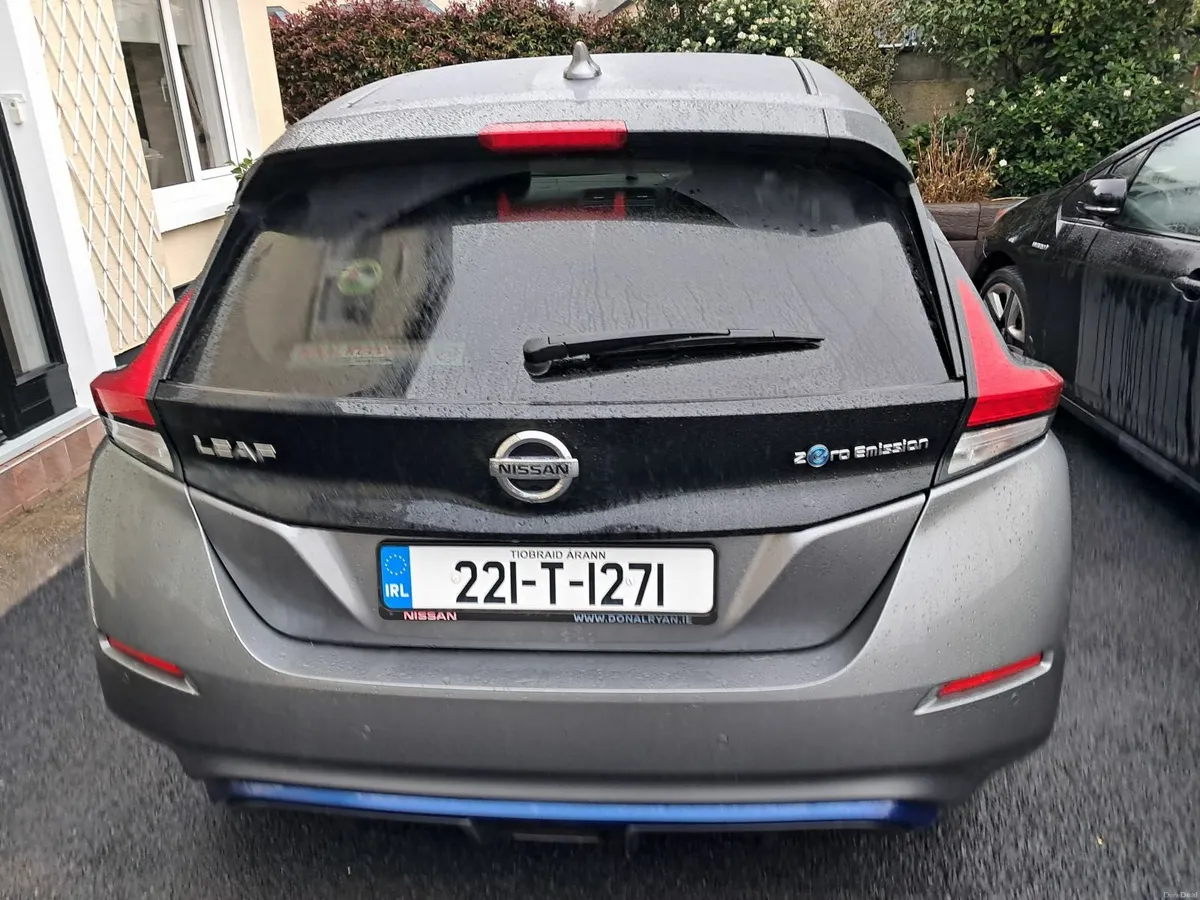 Nissan Leaf 2022 - Image 2