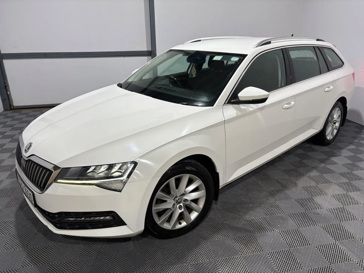 2020 Skoda Superb Style Estate 2.0 TDi 150 Bhp - Image 4