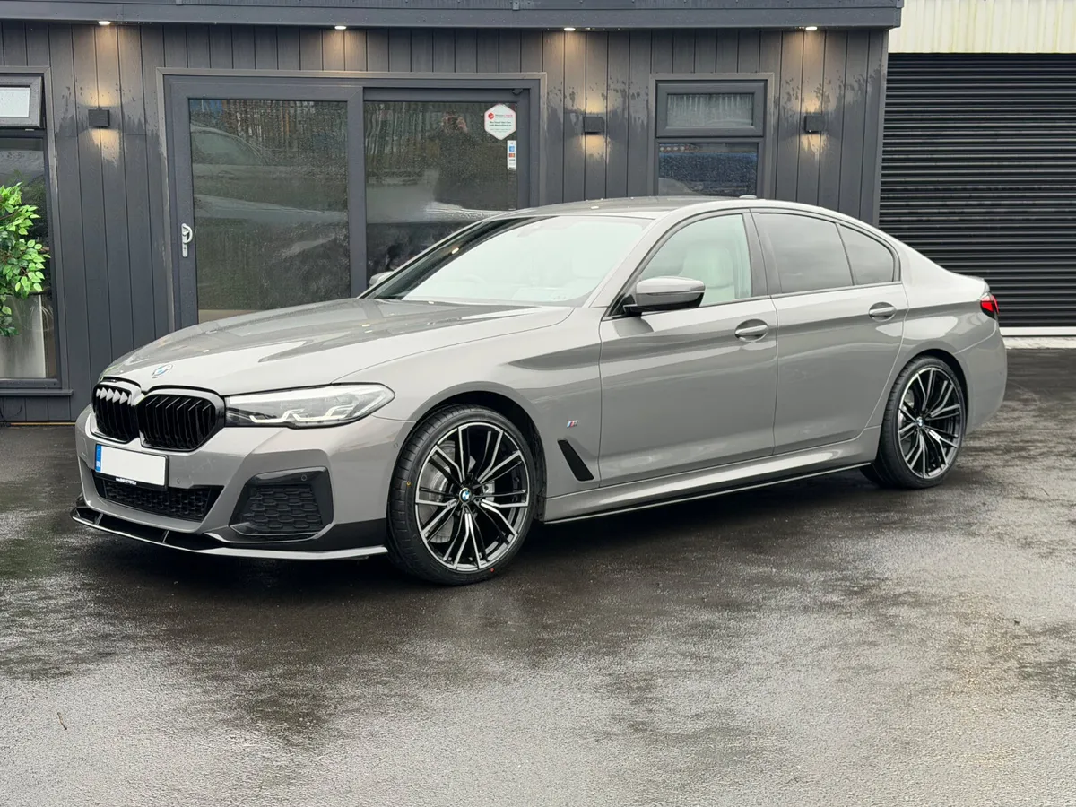 2022/221 BMW 520D MSPORT G30 - Image 2