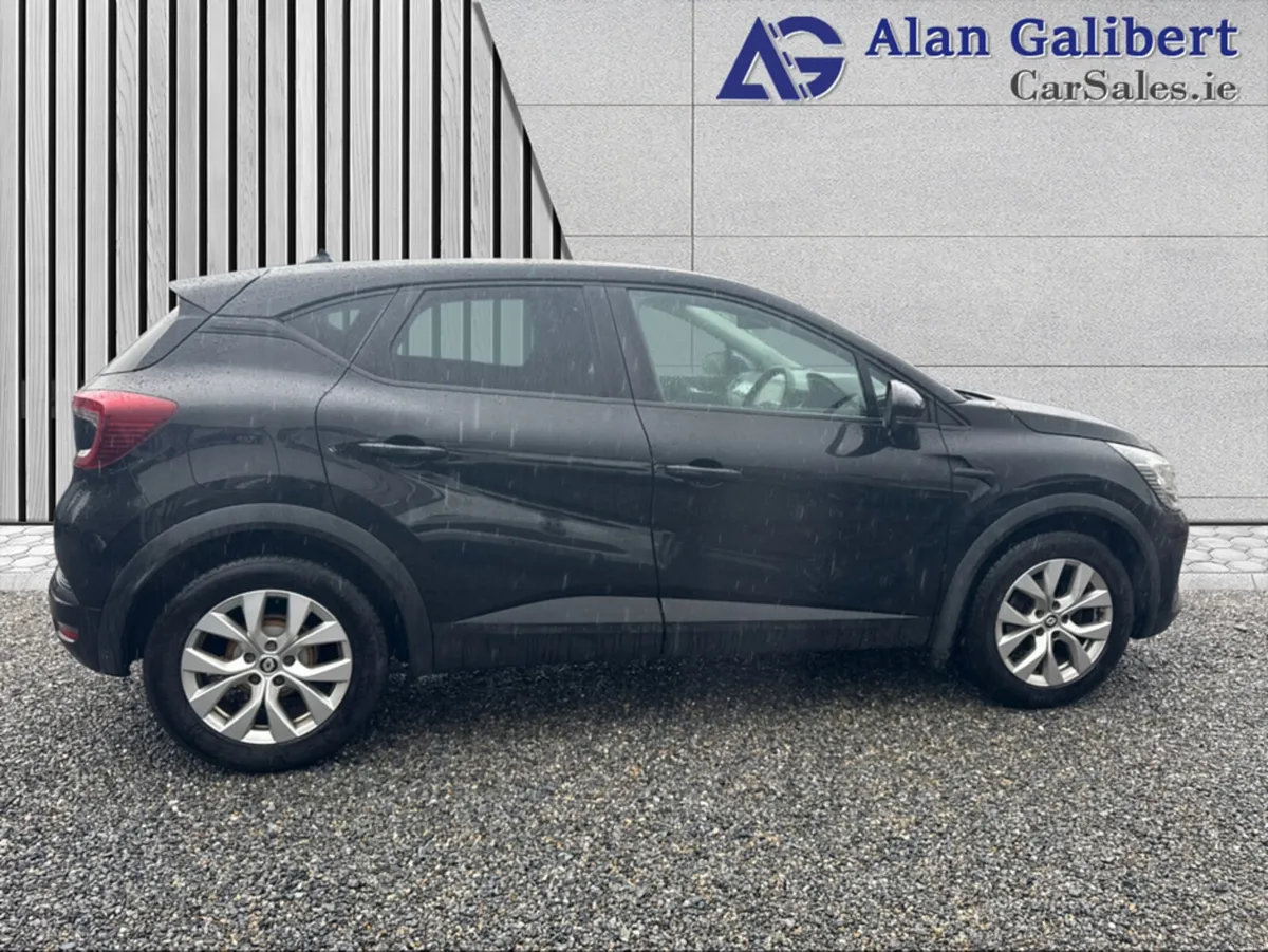 Renault Captur ICONIC EDITION NAEB TCE 90 MAN - Image 3