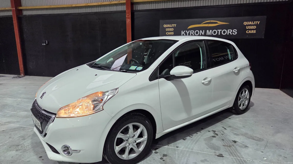 Peugeot 208 2014 - Image 1