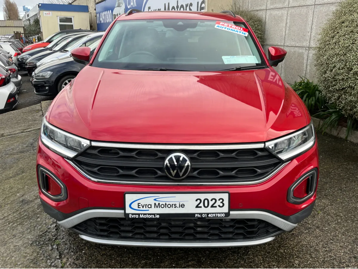Volkswagen T-Roc ACTIVE AUTOMATIC 1.5 PETROL //VER - Image 2