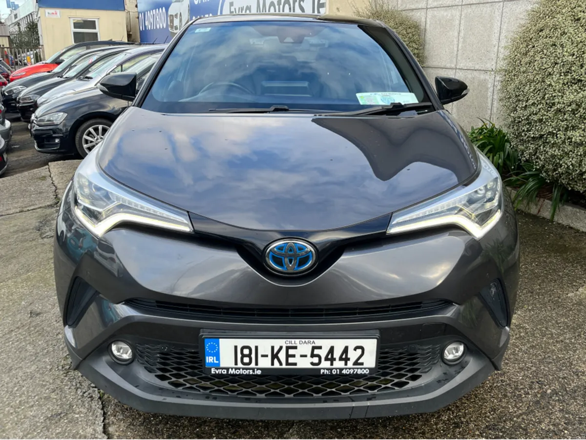 Toyota C-HR DYNAMIC AUTOMATIC HYBRID 1.8 PETROL // - Image 2