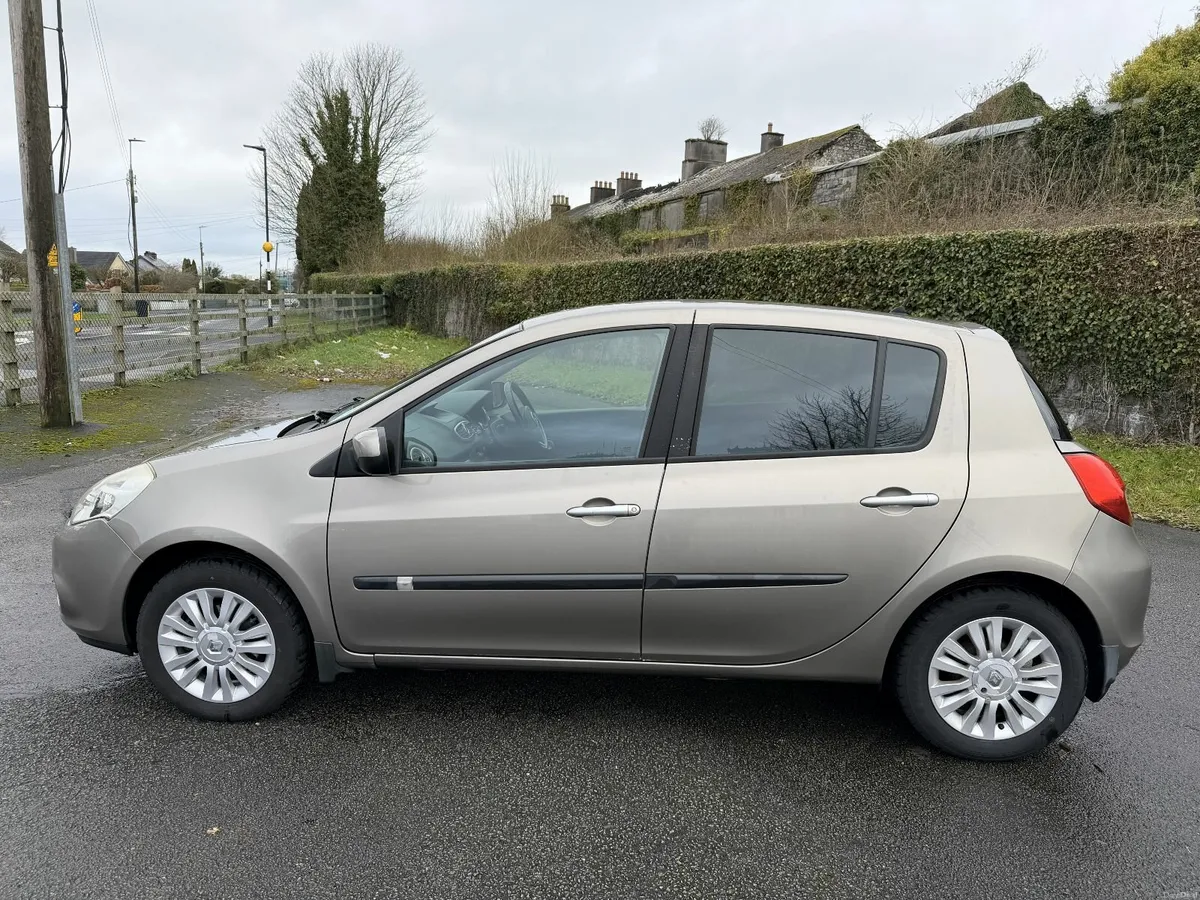 Renault Clio 2011 - Image 3