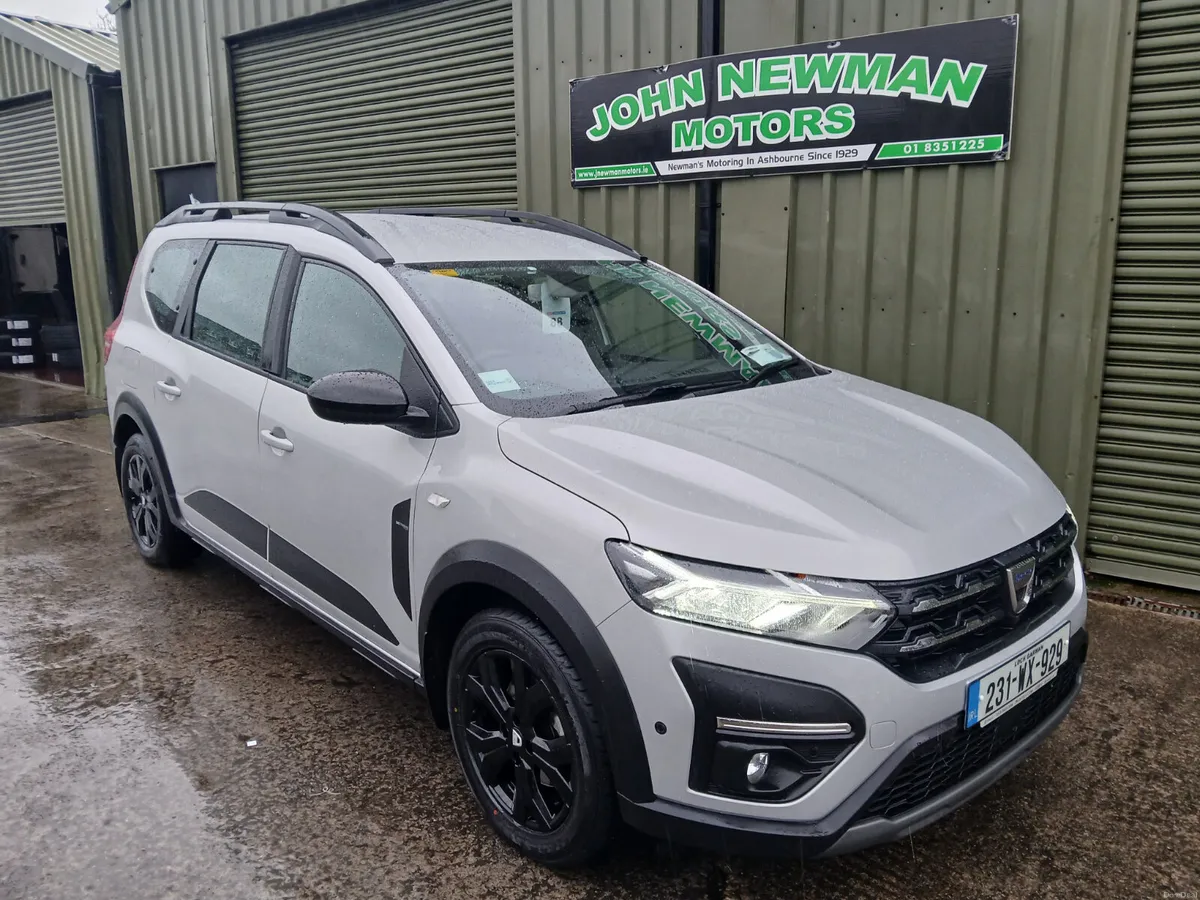 Dacia Jogger 2023 7 seater low mileage - Image 2