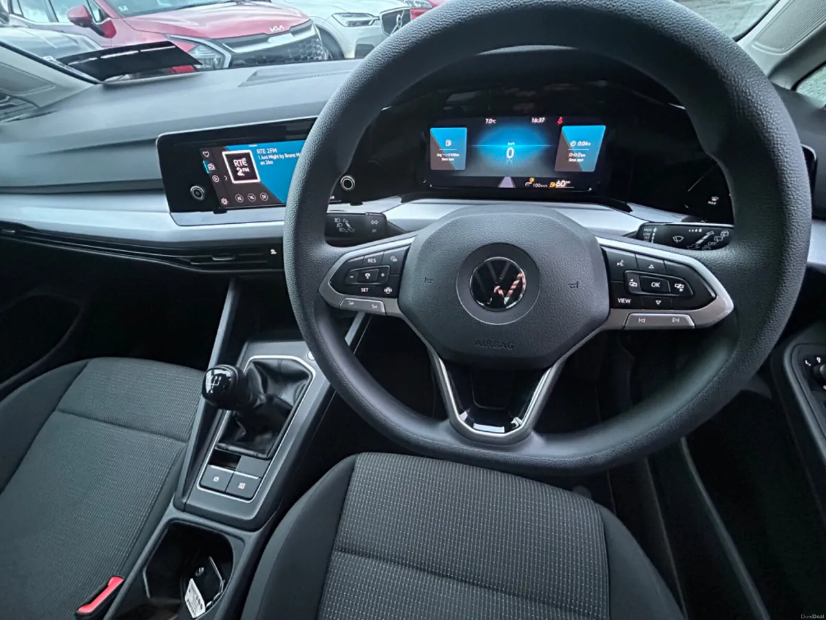 2021 Volkswagen Golf TSI MK8 LOW KMS - Image 4