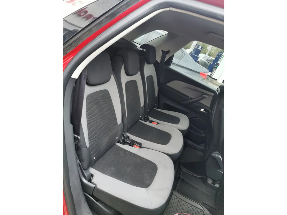 Citroen C4 Picasso BLUEHDI 120BHP SS EAT6 AUTO E X - Image 3