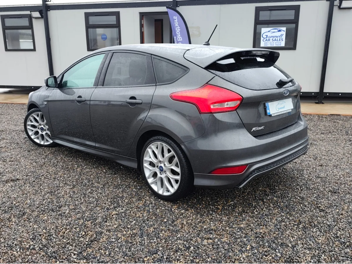 Ford Focus ST-LINE - Image 4