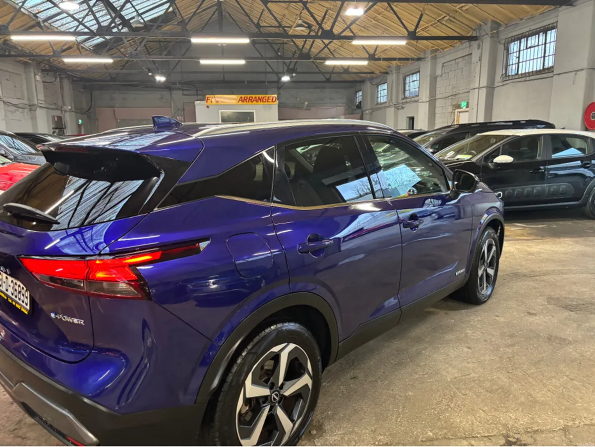 Nissan Qashqai EPOWER SV PREMIUM GR R RR 4DR AUTO - Image 3