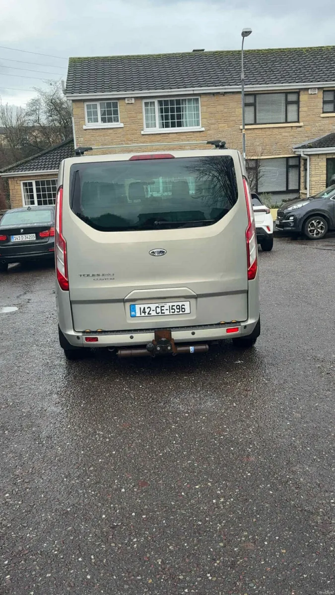 Ford Tourneo Custom - Image 2