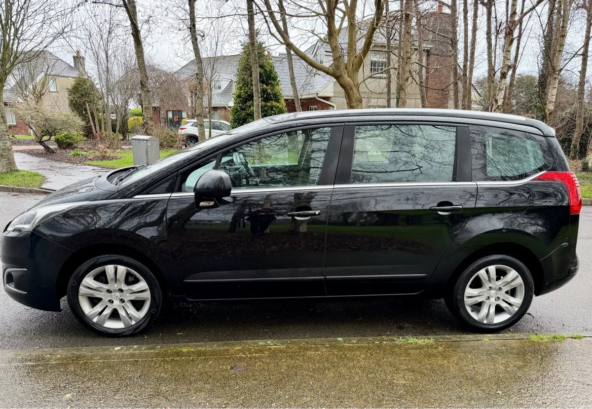 2016 Peugeot 5008 1.6HDI Blue Active 120BHP - Image 3