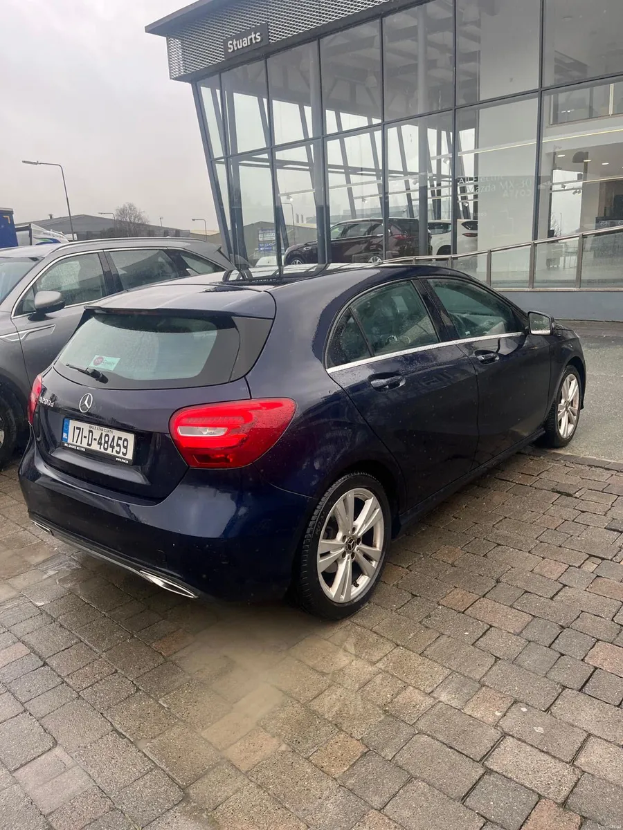 MERCEDES A200 D SPORT - Image 4