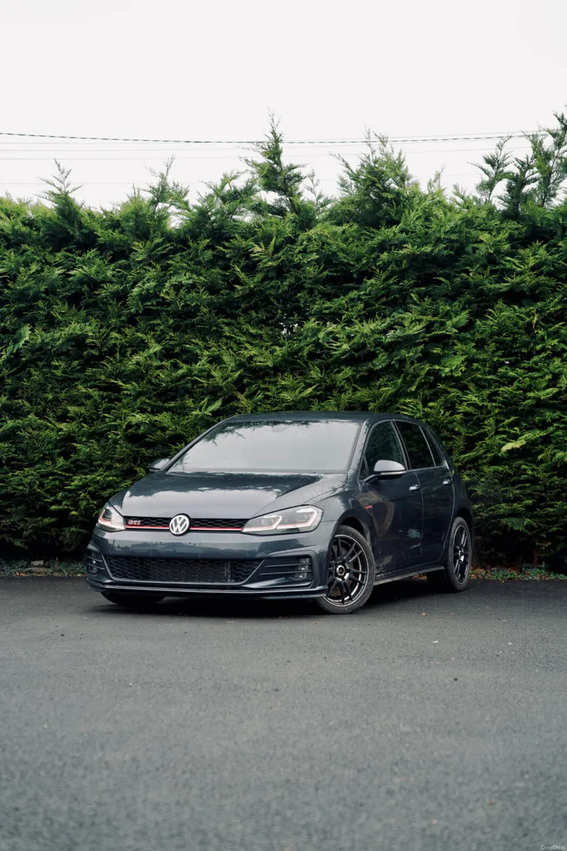 🌟Volkswagen Golf GTI 2.0 2017 with Low Mileage🌟 - Image 1