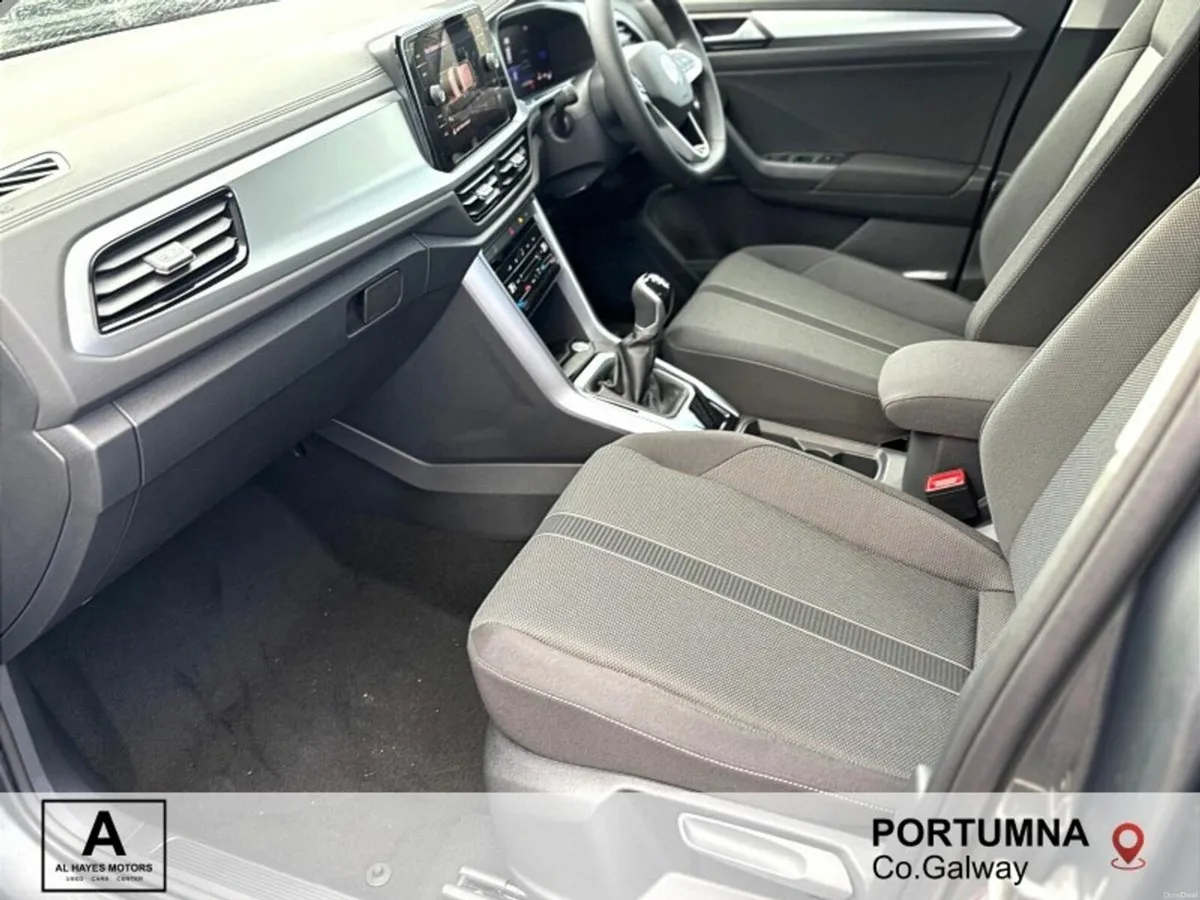 Volkswagen T-Roc EDITION 75 2.0TDI 116BHP - Image 4