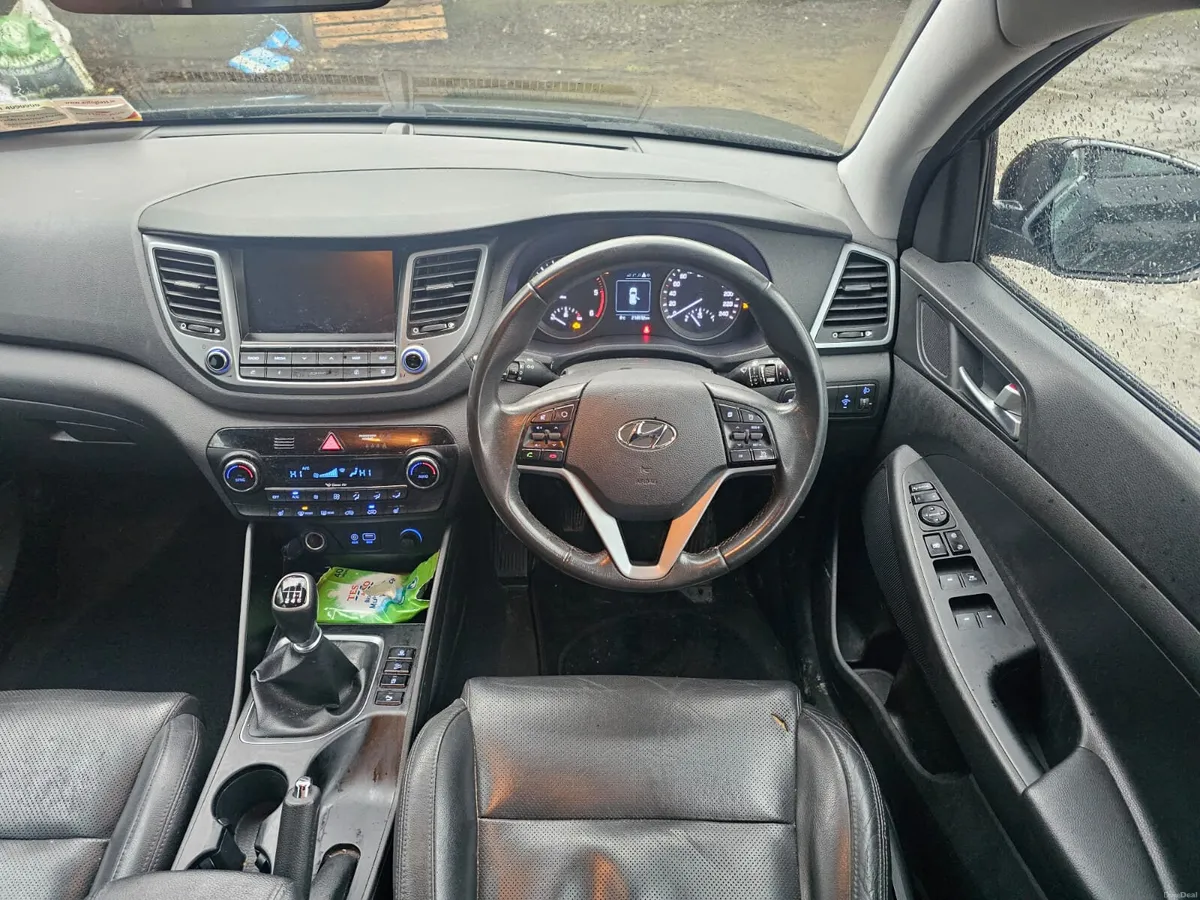 Hyundai Tucson 2017 diesel €8900 no offers - Image 3