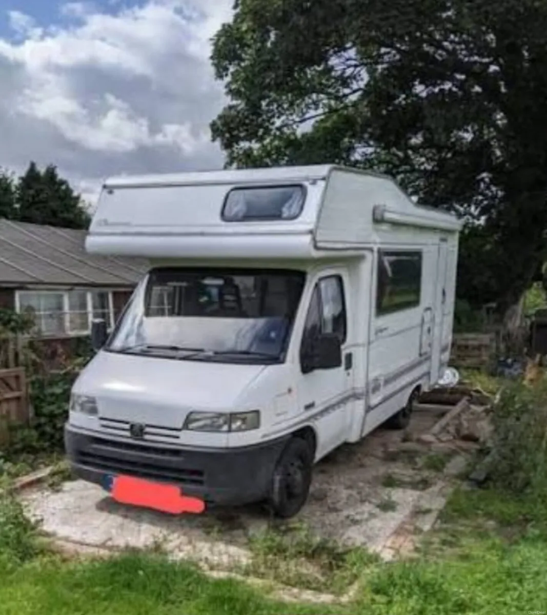 I buy caravans and camper vans that need work - Image 3