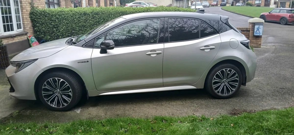 Toyota Corolla 2019 - Image 2