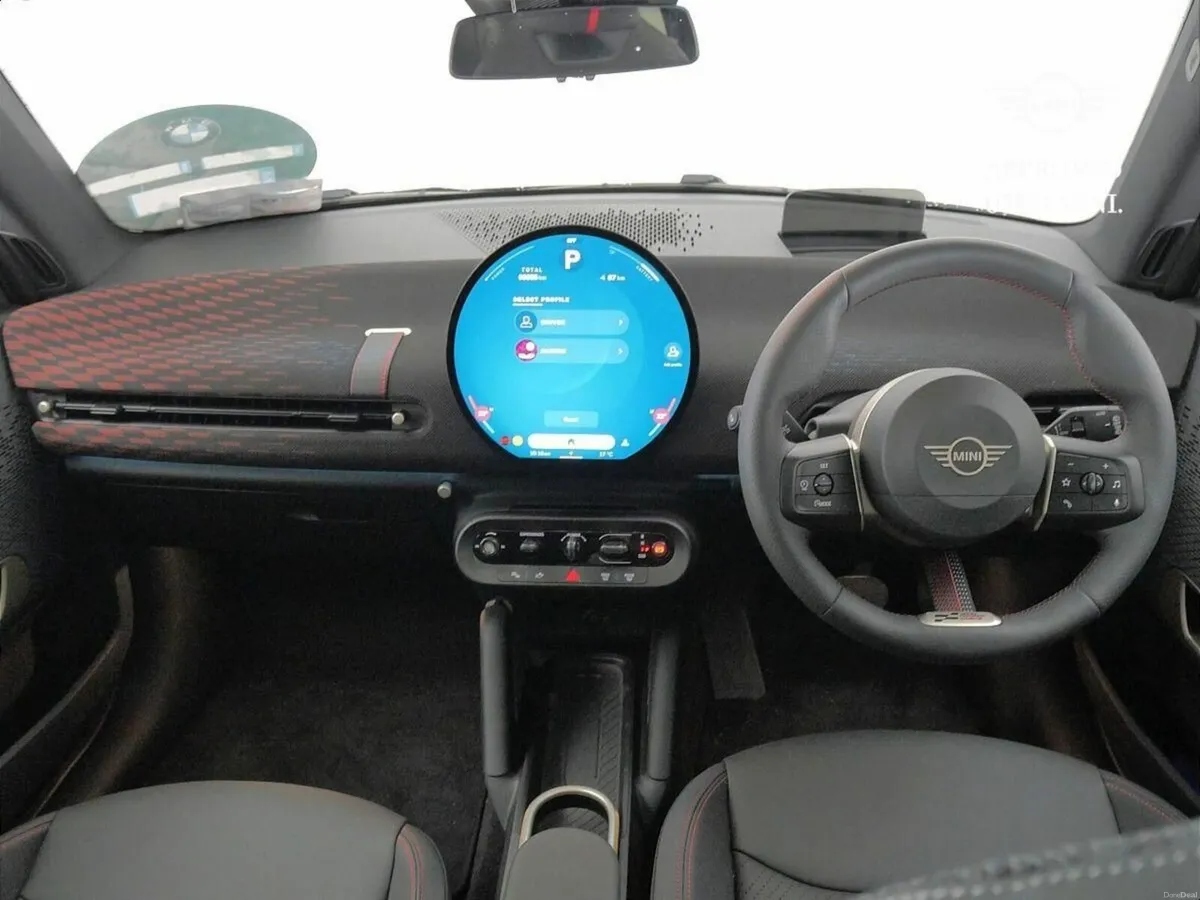 Mini Cooper Cooper E - Image 4