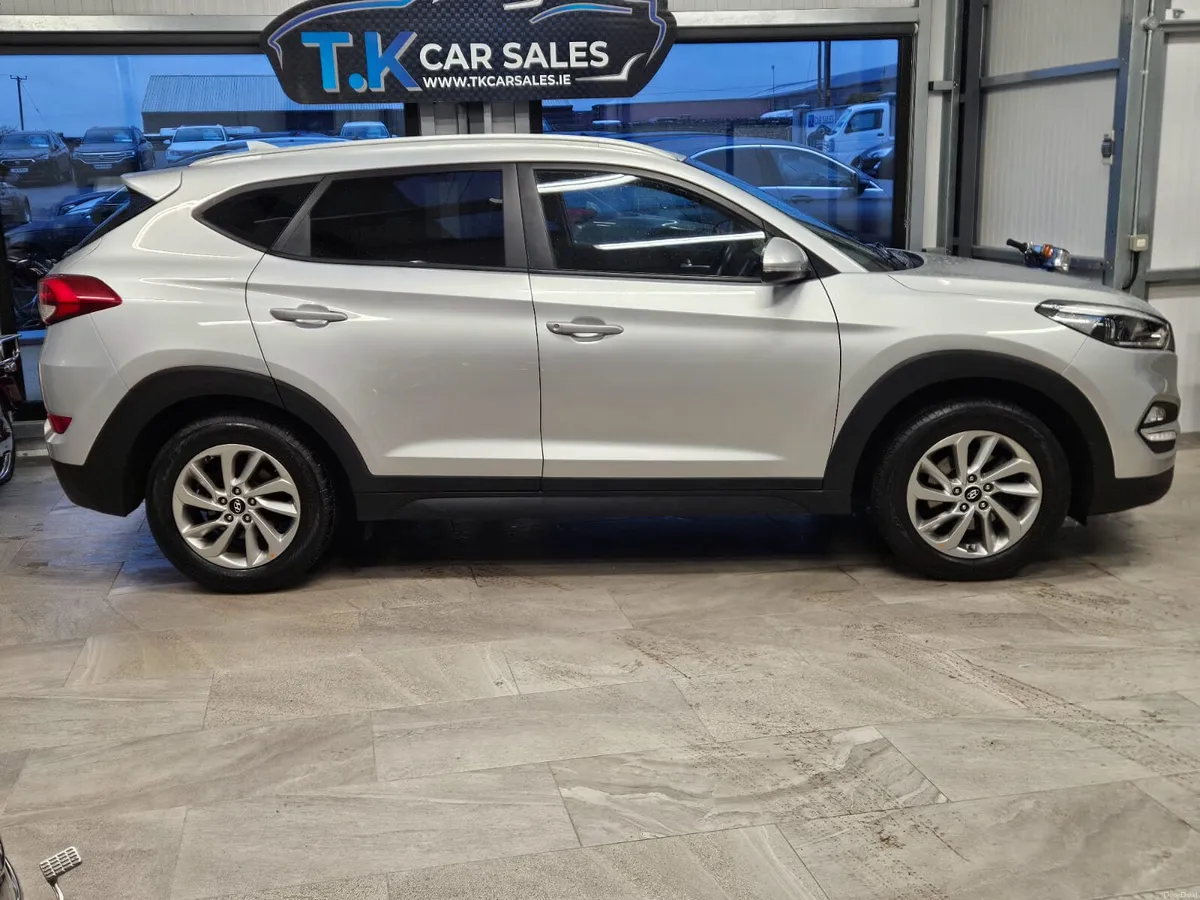 16 HYUNDAI TUCSON COMFORT - Image 2
