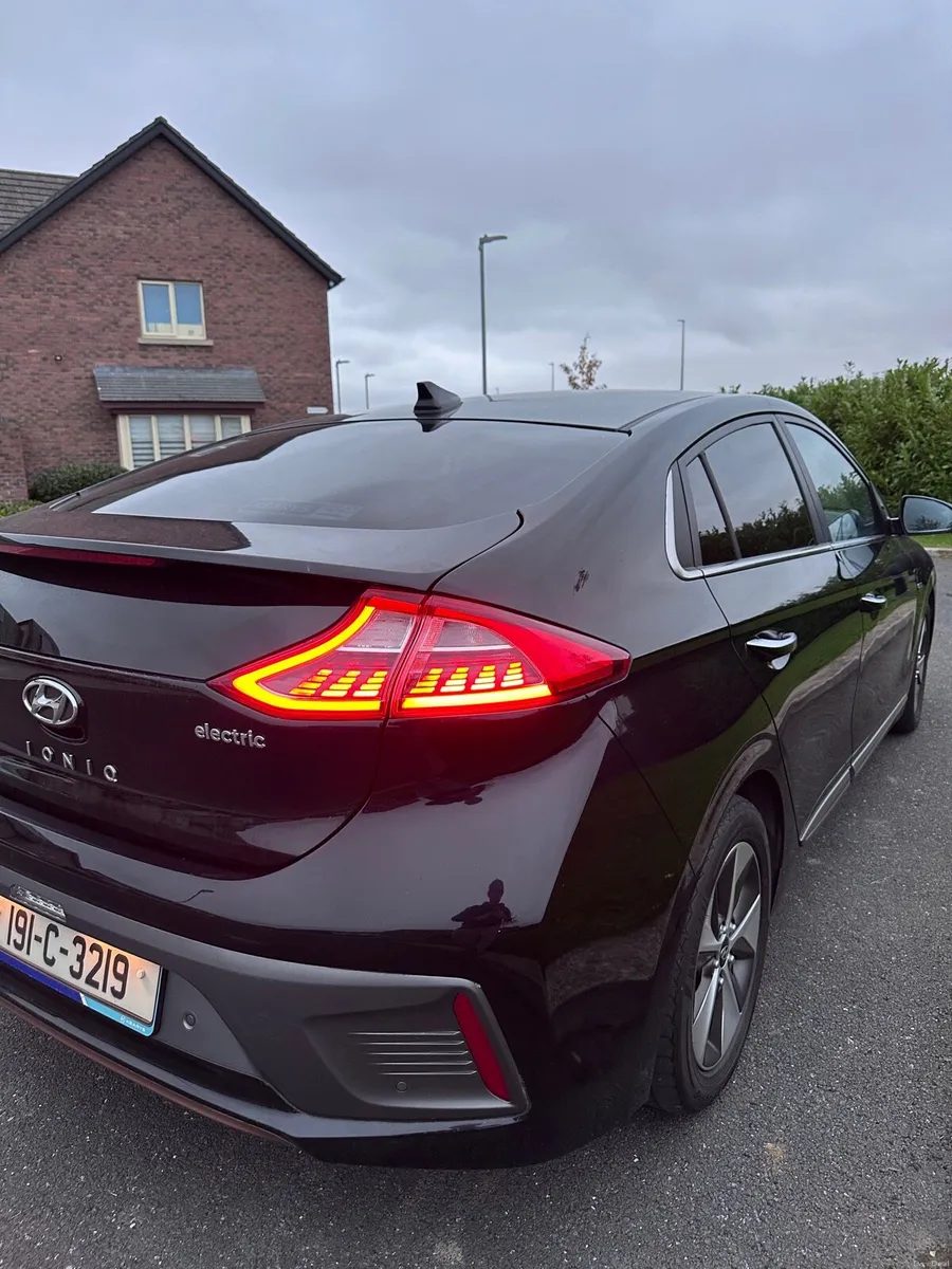 Hyundai Ionic - Image 3