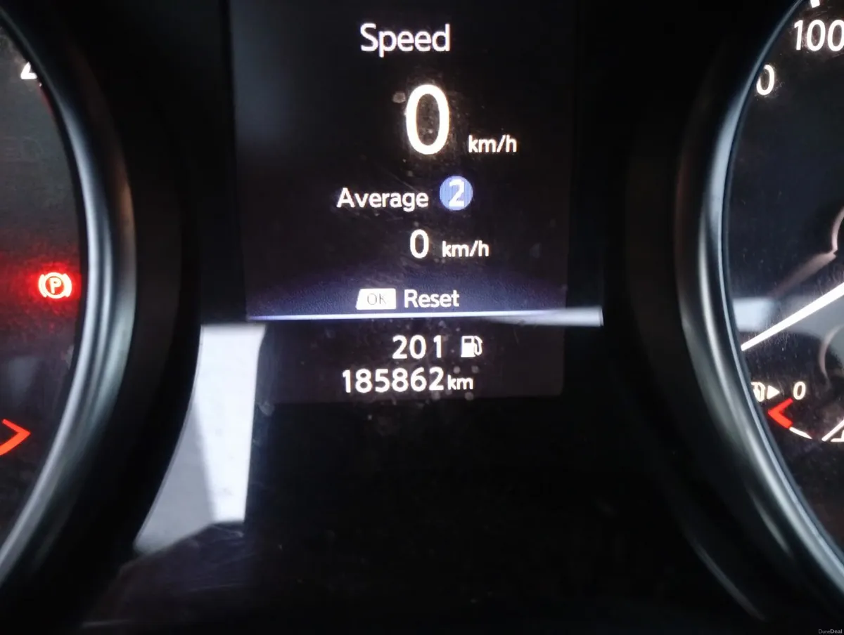 NISSAN QASHQAI SV premium - Image 4