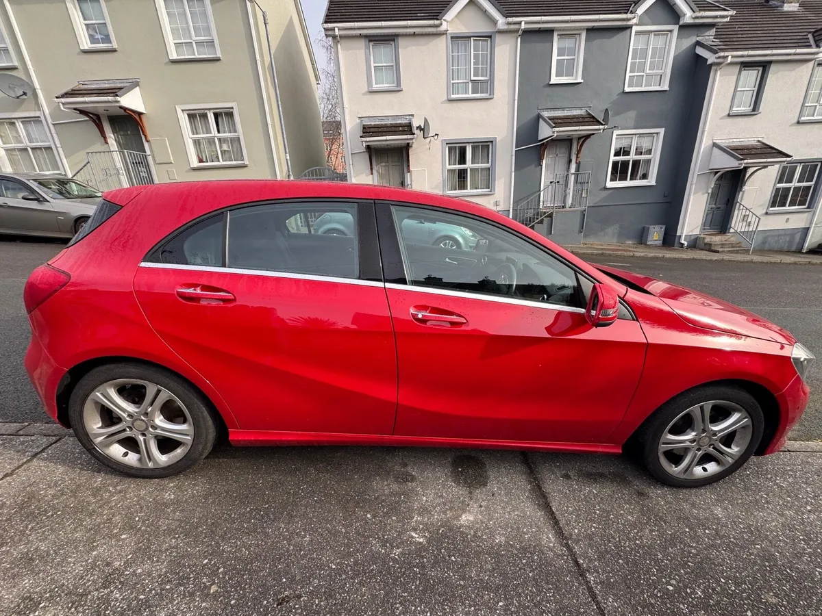 Mercedes-Benz A-Class 2015 - Image 2