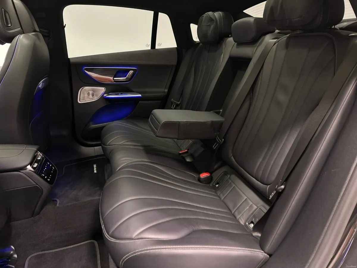 Mercedes-Benz EQE EQE350 + AMG Line Night Edition - Image 4