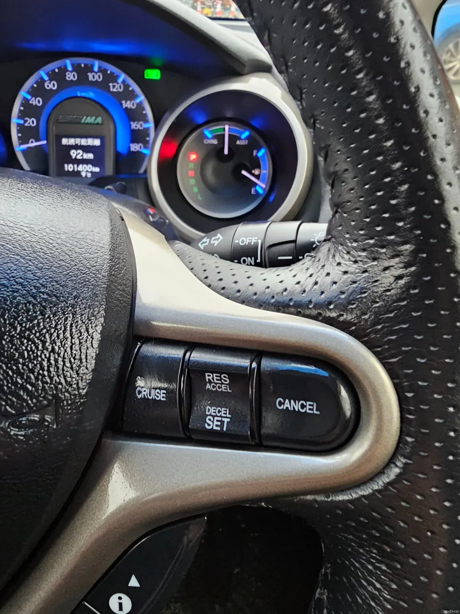 Honda Fit Hybrid 2012 - Image 3