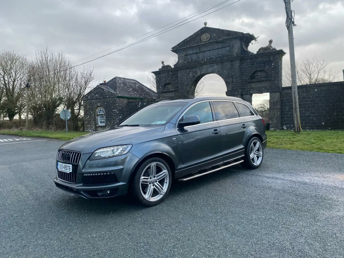 2102 Audi Q7 7 Seater Excellent Condition - Image 1