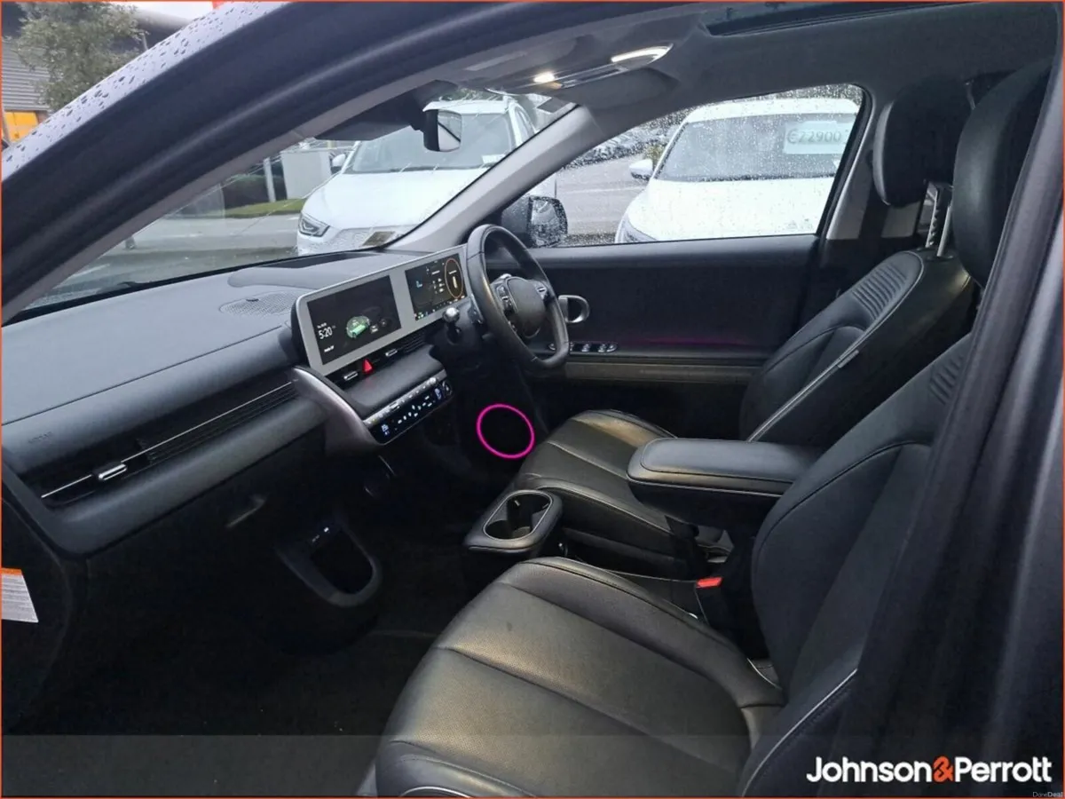 Hyundai IONIQ 5 ONE LADY OWNER! 77kW Platinum - Image 3